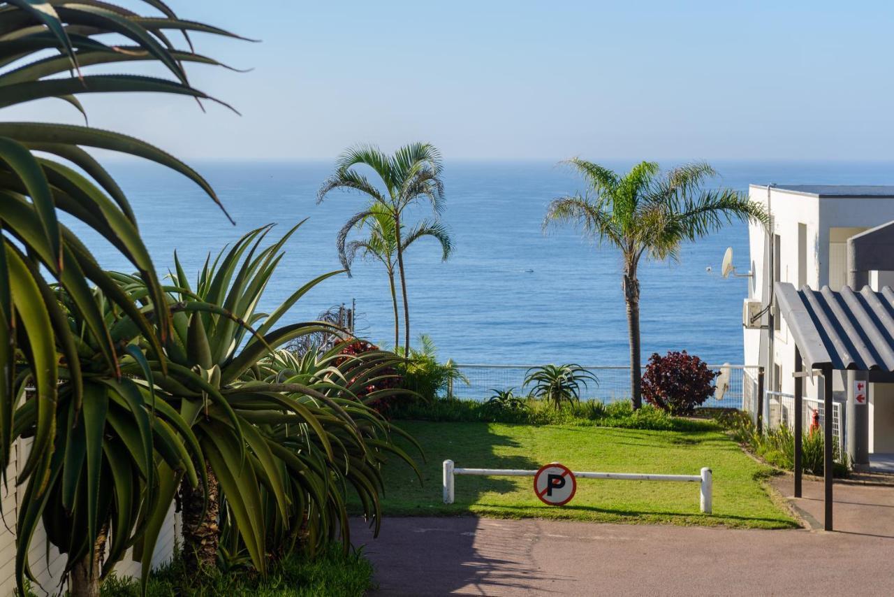 Sands Beach Breaks Umdloti Beach View Buitenkant foto
